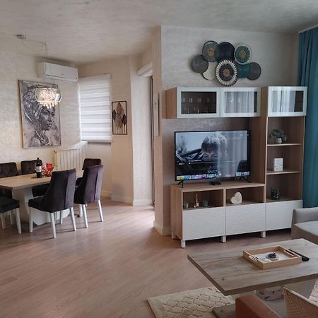 Gigi Apartment Belgrade Luaran gambar